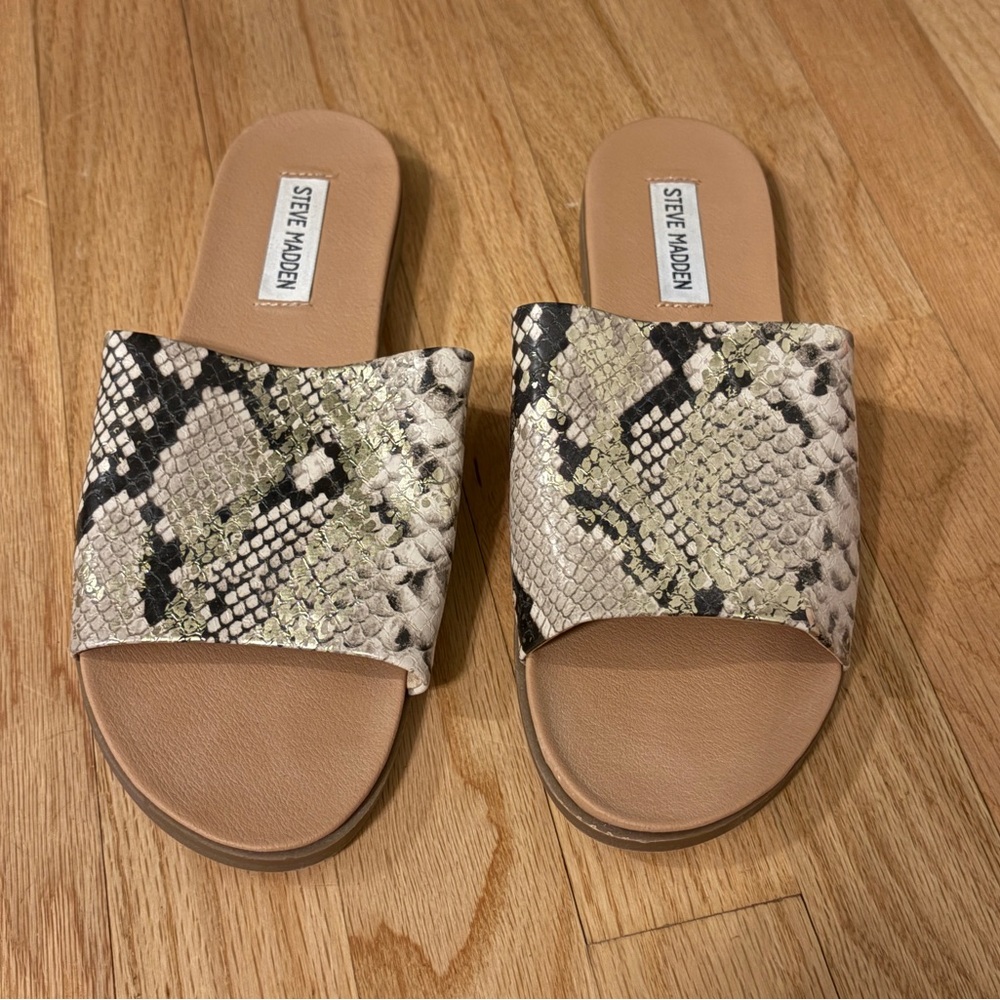 Steve Madden Snake-Print Slide Sandals in Beige and Black -NWOT